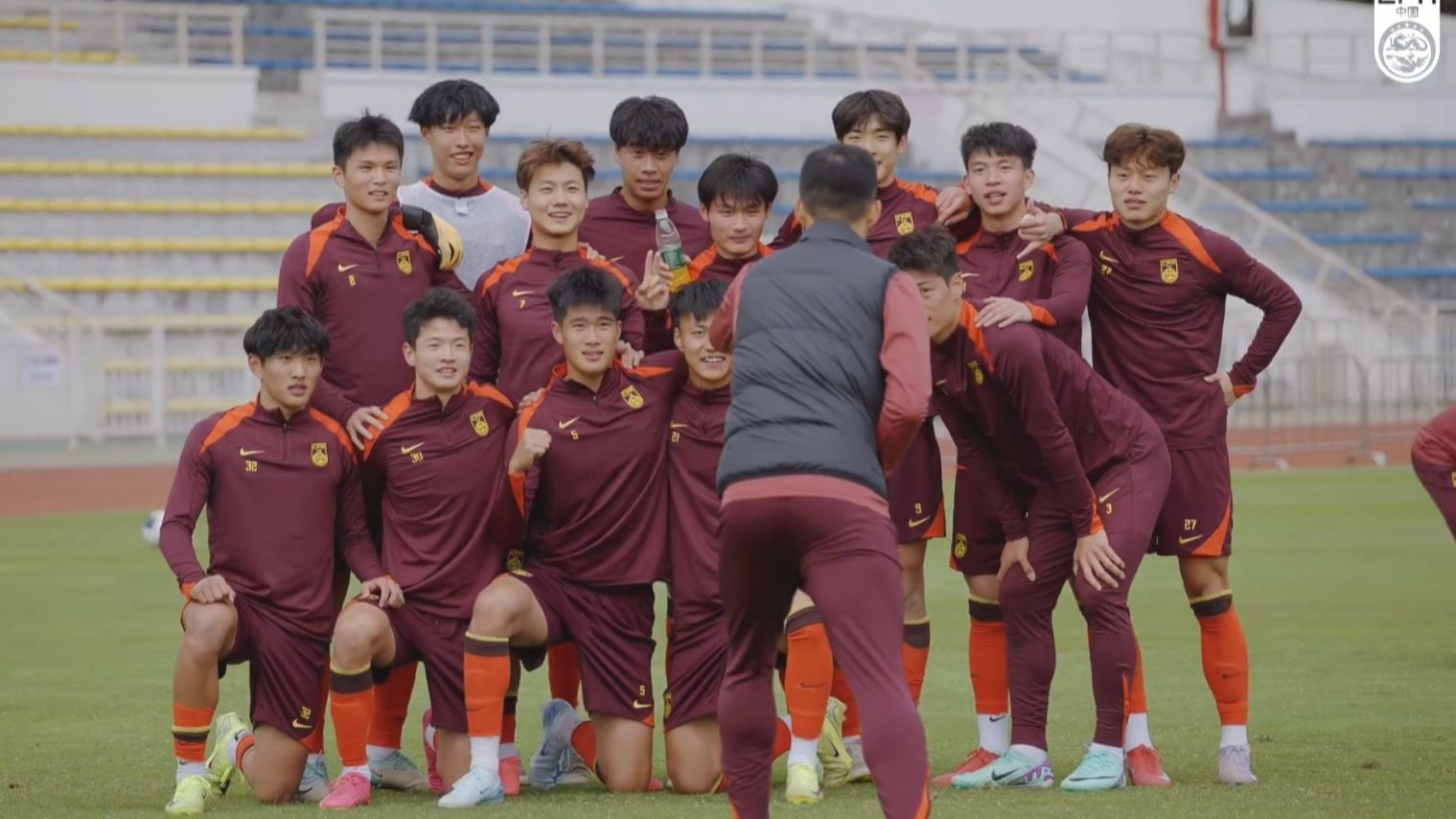 关于联赛次轮团队配合，国青队成功跻身前八的信息